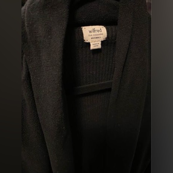 Wilfred Cashmere Cardigan - Picture 2 of 3